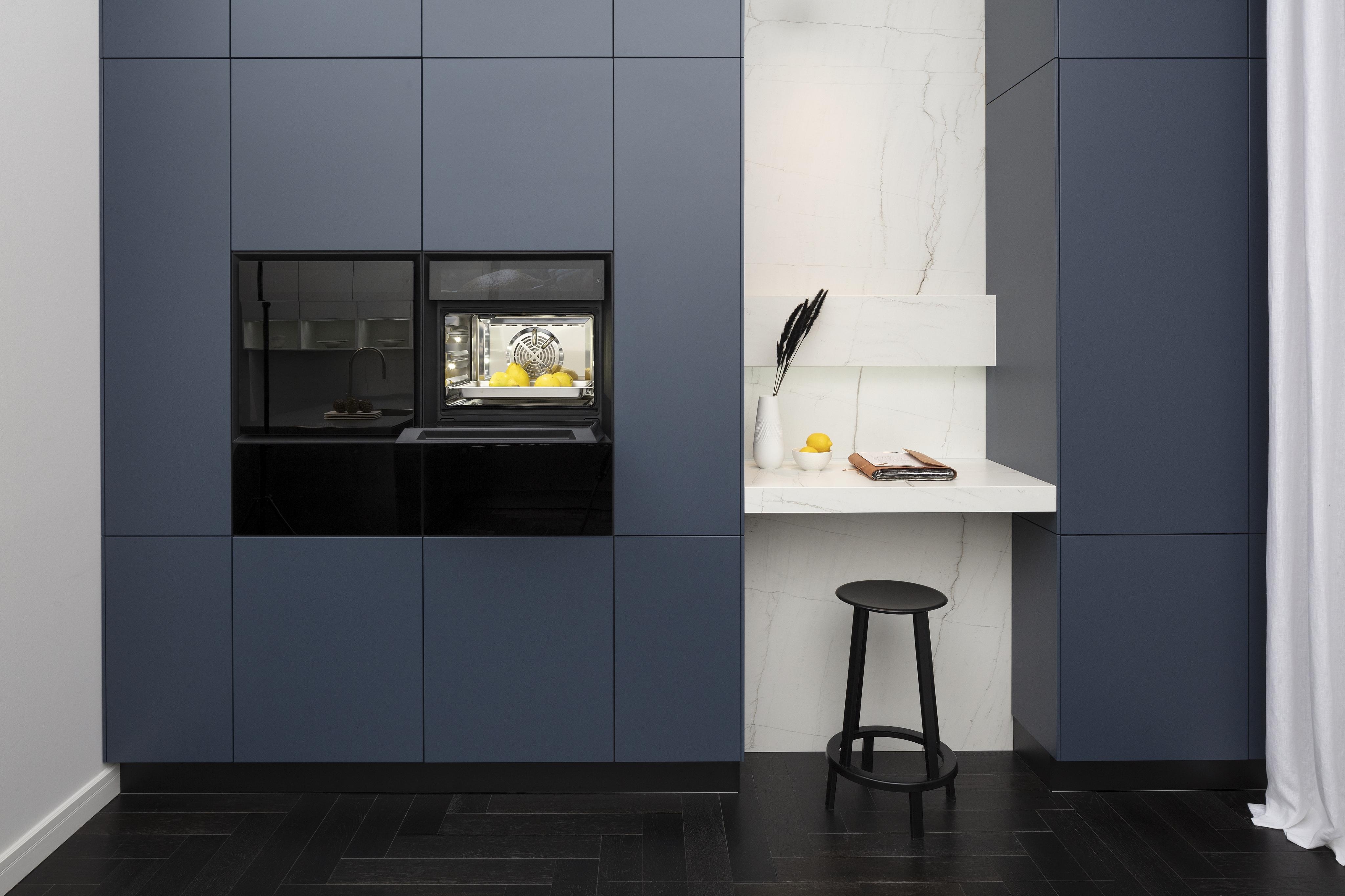 graue Küchenschrank